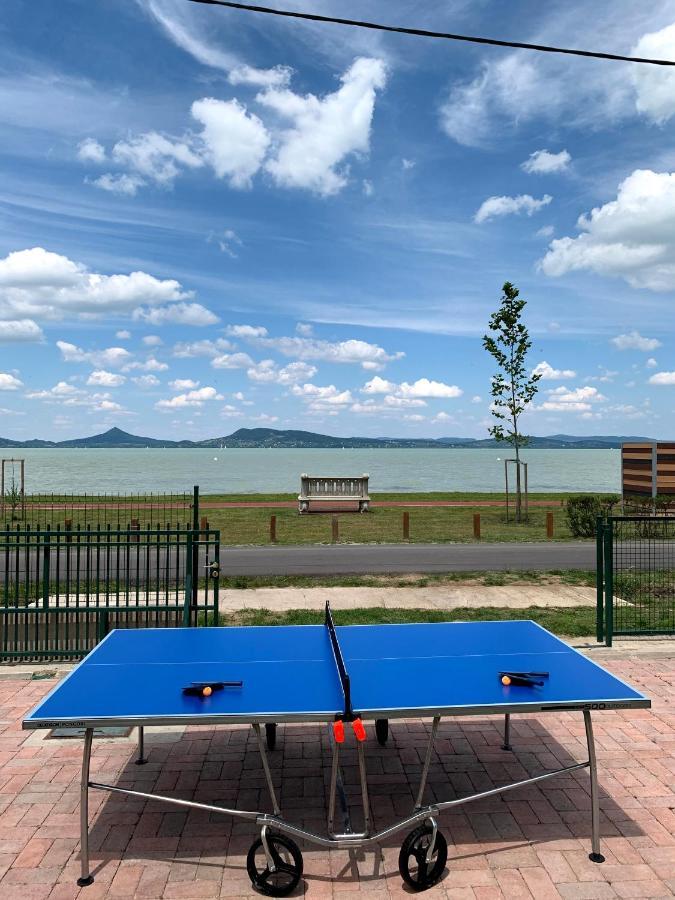 Exclusive Beachfront Villa Fonyód Dış mekan fotoğraf